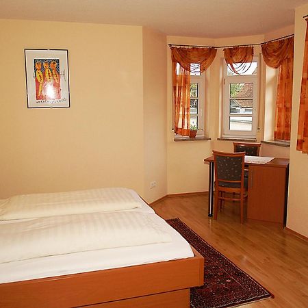 Fraenkischer Gasthof Lutz Giebelstadt Extérieur photo