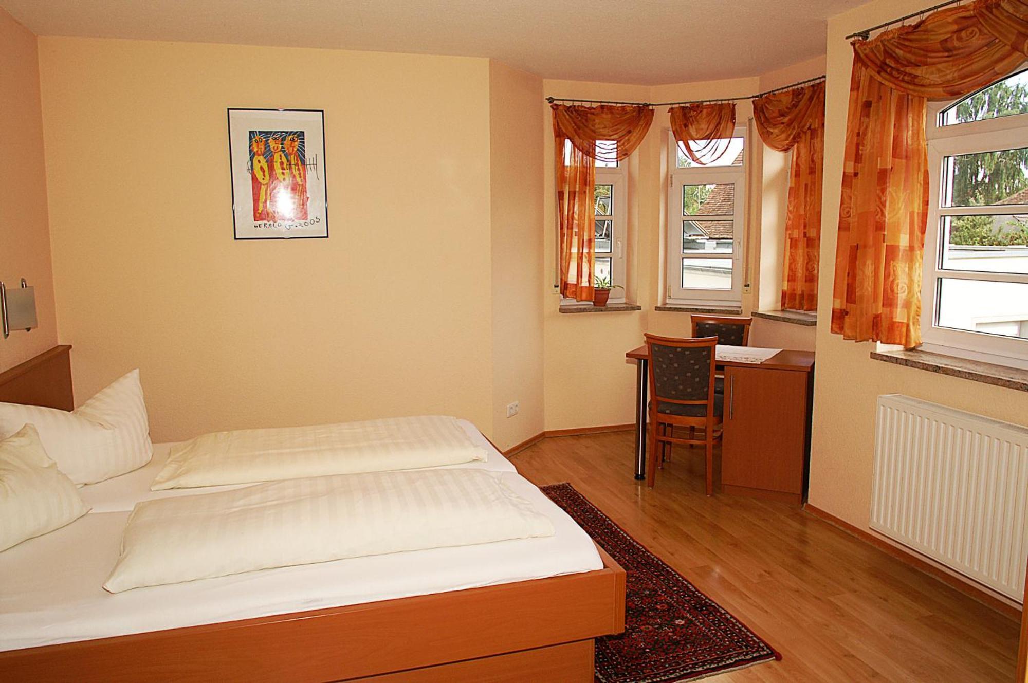 Fraenkischer Gasthof Lutz Giebelstadt Extérieur photo