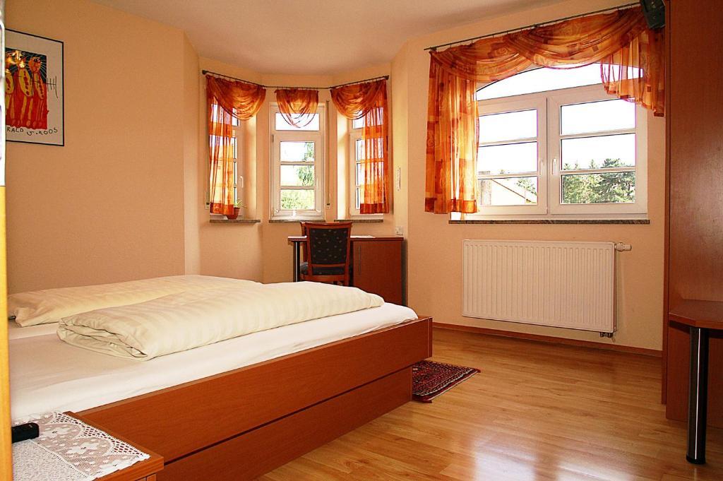 Fraenkischer Gasthof Lutz Giebelstadt Chambre photo